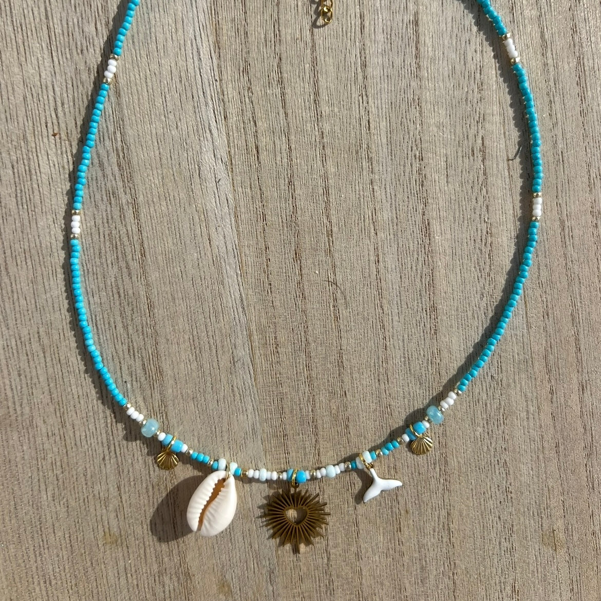 Collier Manille
