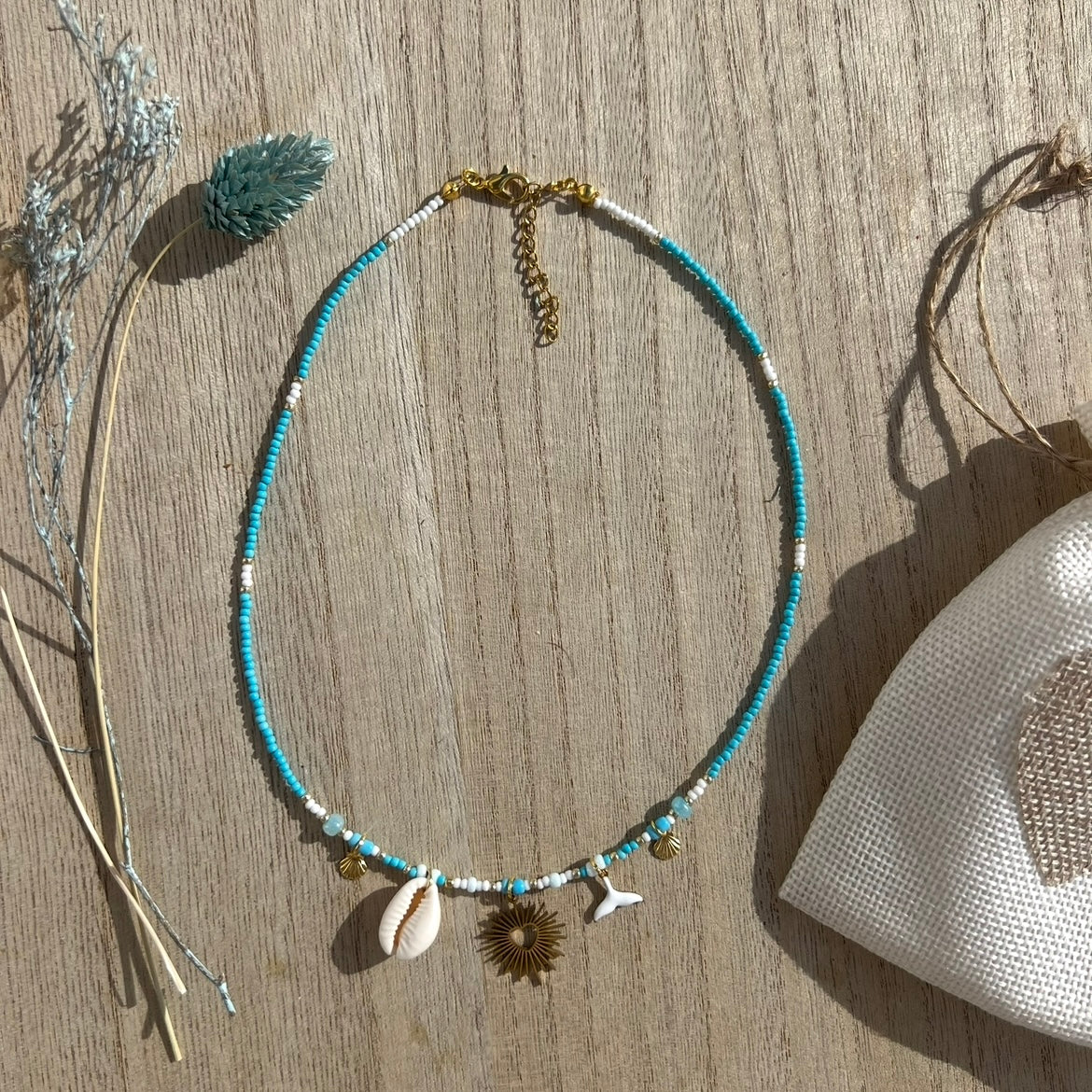 Collier Manille